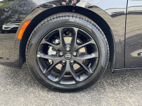 New 2026 Chrysler Pacifica Limited w/ S Appearance Package FWD image 55
