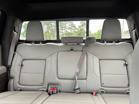Used 2022 GMC Sierra 1500 SLT w/ SLT Convenience Package AWD/4WD image 21