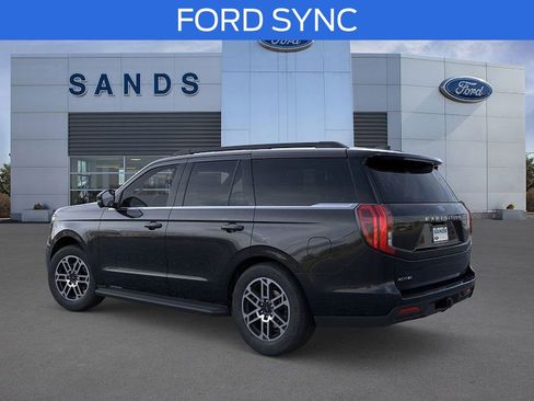 New 2025 Ford Expedition Active image 4