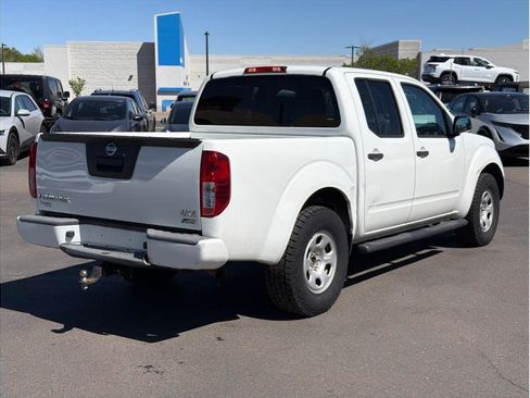 Used 2017 Nissan Frontier S image 2