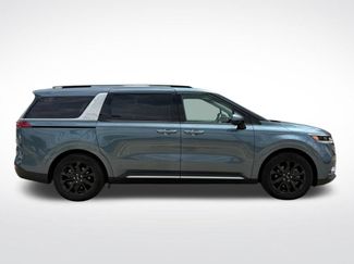 Used 2024 Kia Carnival SX FWD video 2