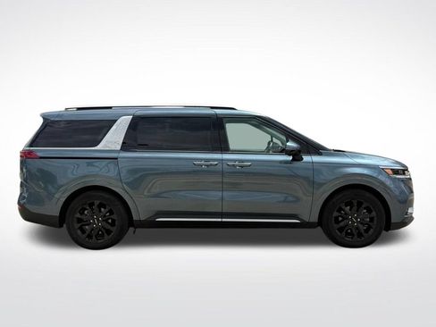Used 2024 Kia Carnival SX FWD image 2