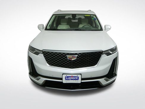Used 2024 Cadillac XT6 Premium Luxury w/ Technology Package AWD/4WD image 11