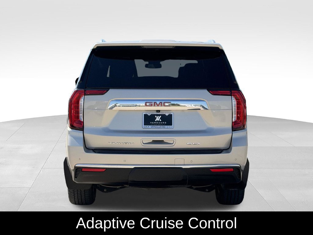 Used 2023 GMC Yukon SLT w/ SLT Luxury Package AWD/4WD image 7