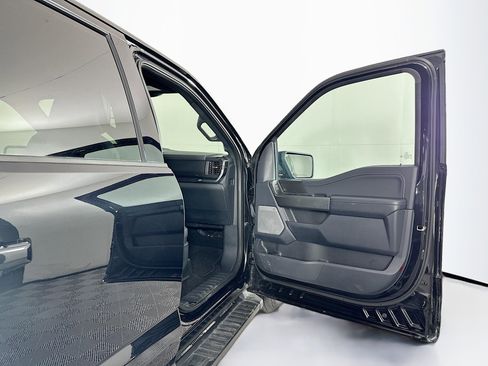 Used 2022 Ford F150 XLT w/ Equipment Group 302A High image 31