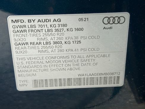 Used 2021 Audi e-tron Premium Plus w/ Premium Plus Package image 27