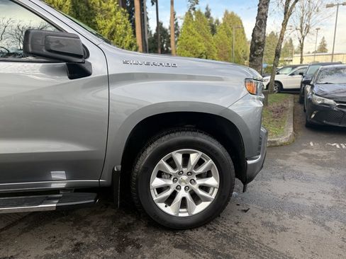 Used 2022 Chevrolet Silverado 1500 Custom w/ Safety Confidence Package image 15