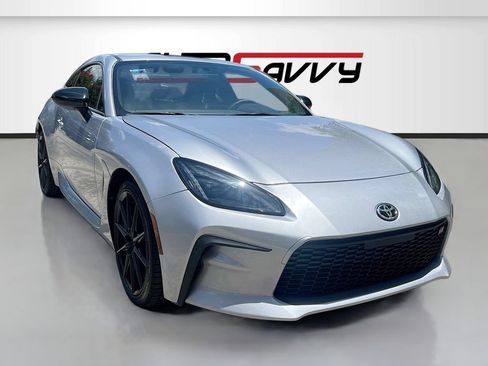 Used 2026 Toyota GR86 Premium w/ ALL Weather Mat Package (TMS) RWD image 1