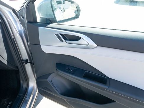 New 2026 Volkswagen Taos SE FWD image 46