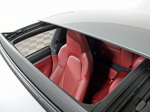 Certified 2022 Porsche 911 Carrera 4 AWD/4WD image 25