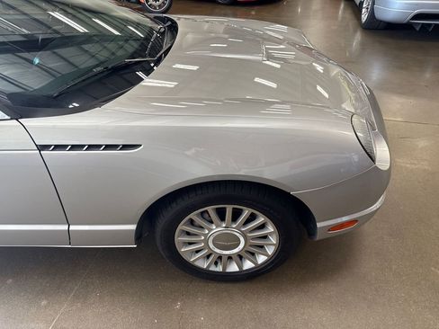 Used 2004 Ford Thunderbird image 70