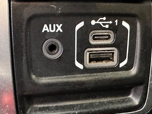 Used 2019 Jeep Wrangler Unlimited Sport S AWD/4WD image 23