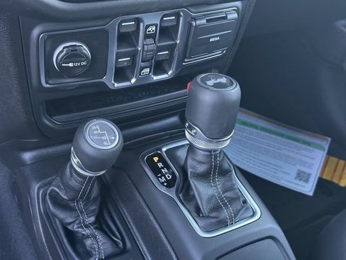New 2026 Jeep Wrangler Unlimited Sahara AWD/4WD image 27