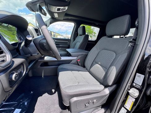 New 2026 RAM 1500 4x4 Crew Cab image 14