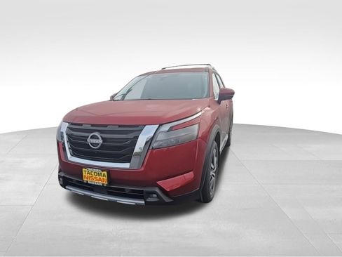 New 2025 Nissan Pathfinder Platinum w/ Cargo Package image 3