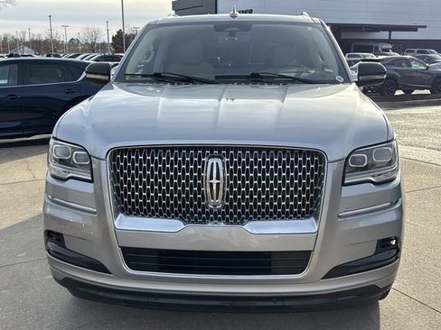 Used 2023 Lincoln Navigator L Reserve image 13