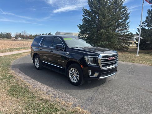 Used 2024 GMC Yukon SLT w/ Max Trailering Package image 4
