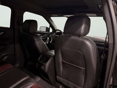 Used 2019 Chevrolet Blazer RS image 25