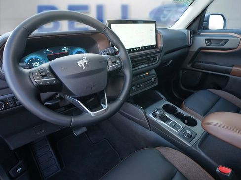 Certified 2025 Ford Bronco Sport Outer Banks w/ Outer Banks Tech Package+ image 11