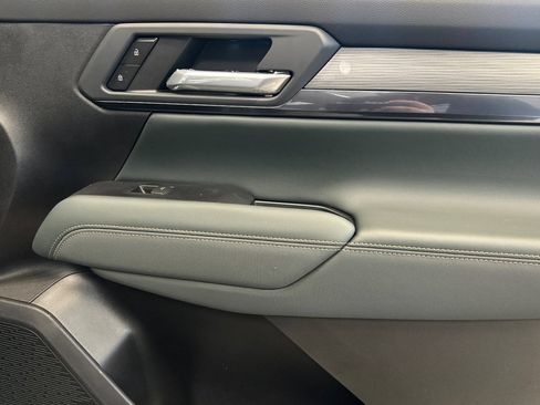 New 2026 GMC Terrain AT4 w/ Convenience Package III AWD/4WD image 18