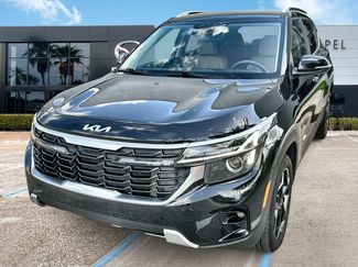 Used 2024 Kia Seltos EX FWD video 1