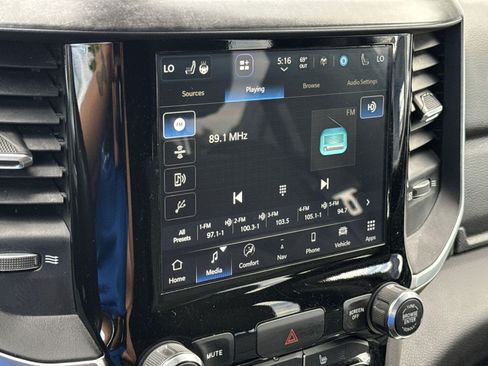 Used 2022 RAM 1500 Big Horn AWD/4WD image 18