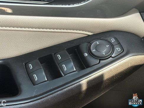 Used 2023 Chevrolet Traverse LS w/ Safety Package FWD image 18