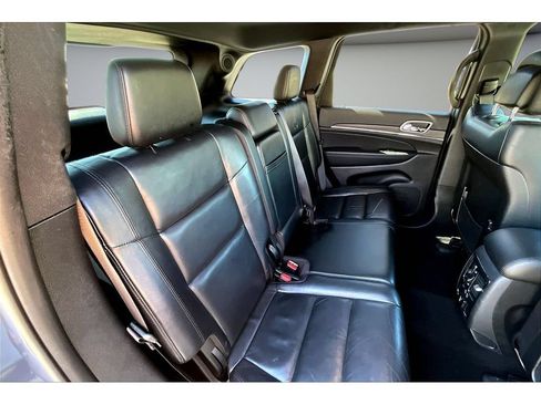 Used 2021 Jeep Grand Cherokee Limited w/ Sun & Sound Group AWD/4WD image 42