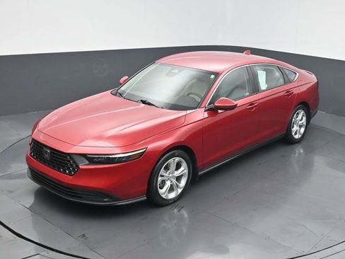 Certified 2023 Honda Accord LX image 9