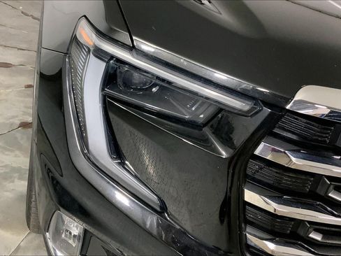 Used 2026 GMC Acadia Elevation w/ Elevation Premium Package FWD image 27