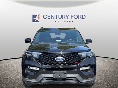 Used 2026 Ford Explorer Platinum AWD/4WD image 2