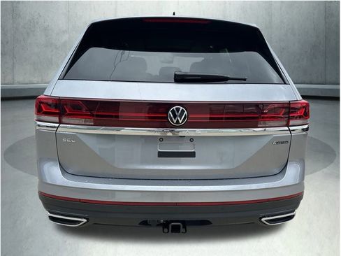 New 2026 Volkswagen Atlas SEL image 4