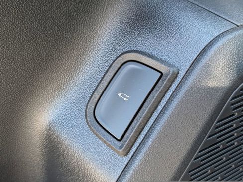 New 2026 GMC Terrain AT4 w/ Convenience Package III AWD/4WD image 40