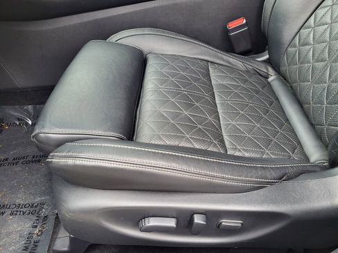 Used 2019 Nissan Maxima Platinum w/ Sport Mat Group FWD image 15