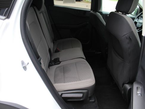 Used 2022 Ford Escape SE w/ SE Sport Appearance Package AWD/4WD image 12