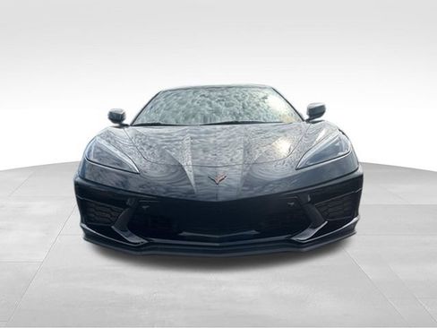 Used 2022 Chevrolet Corvette Stingray Preferred Cpe w/ Z51 Performance Package RWD image 2