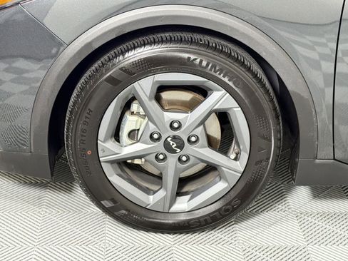 Used 2025 Kia K4 FWD image 12