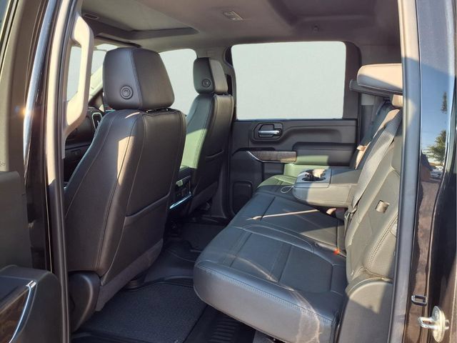 Used 2022 GMC Sierra 3500 Denali w/ Denali Black Diamond Edition AWD/4WD image 18