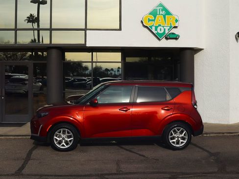 Used 2024 Kia Soul LX w/ Option Group 015 image 8