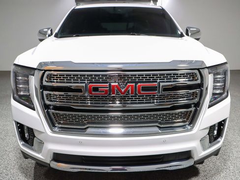Used 2023 GMC Yukon SLT image 4