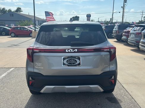 Used 2026 Kia Seltos LX AWD/4WD image 5