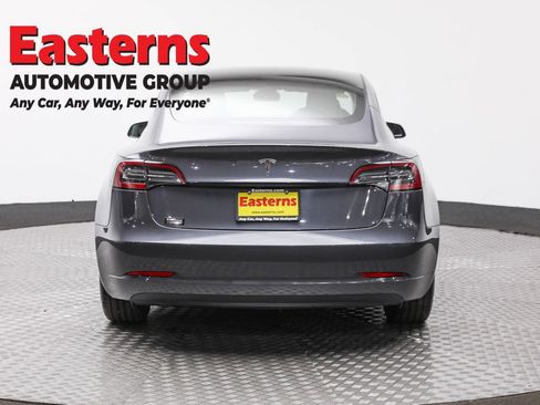 Used 2023 Tesla Model 3 Standard Range image 6