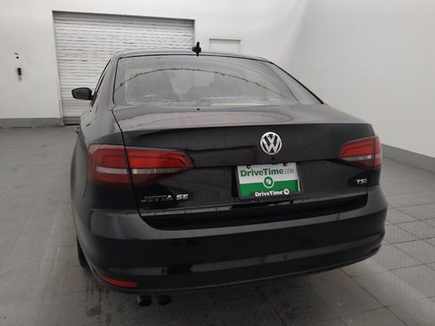 Used 2018 Volkswagen Jetta SE FWD image 6