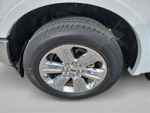 Used 2020 Ford F150 Lariat RWD image 10
