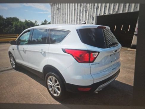 Used 2019 Ford Escape SE AWD/4WD image 9