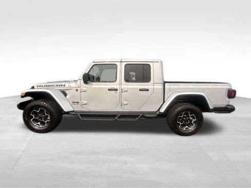 Used 2023 Jeep Gladiator Rubicon w/ Cold Weather Group AWD/4WD image 3