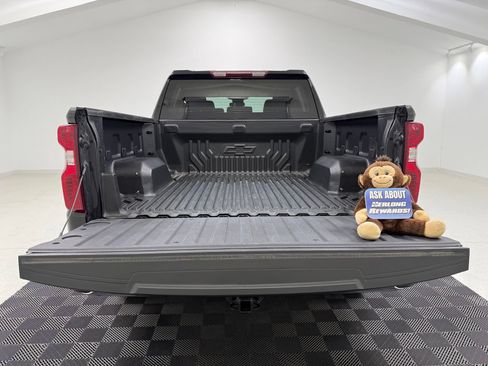 Used 2023 Chevrolet Silverado 1500 LT AWD/4WD image 12