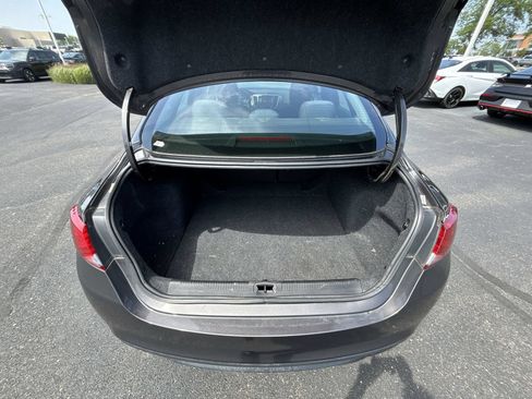 Used 2017 Chrysler 200 LX FWD image 22