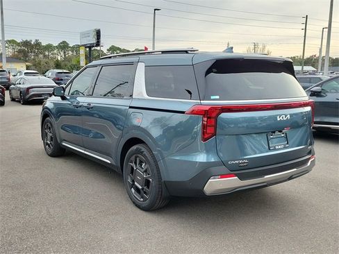 New 2026 Kia Carnival SX image 4