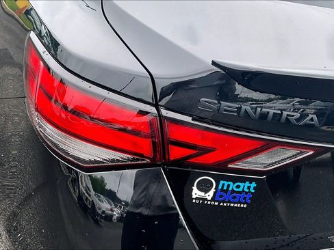 Used 2023 Nissan Sentra SR w/ Midnight Edition Package FWD image 28
